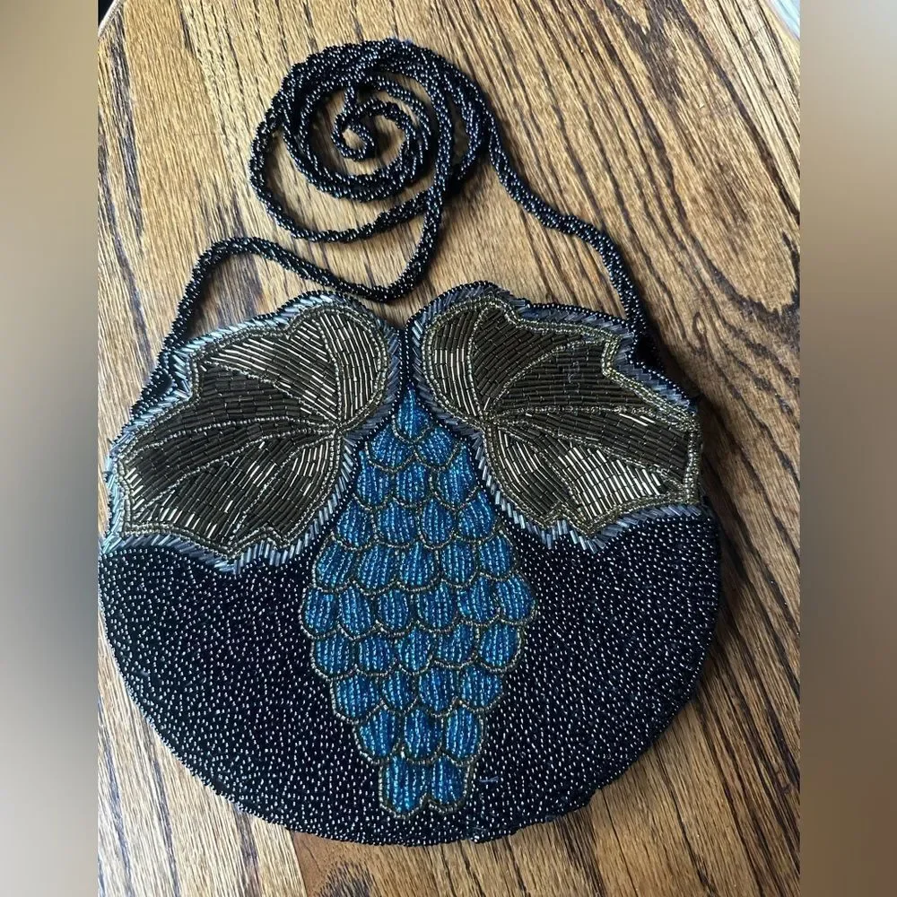 1960’s Era Vintage Rare Hand Beaded bag and strap. Grapes with leaves - Picture 1 of 7